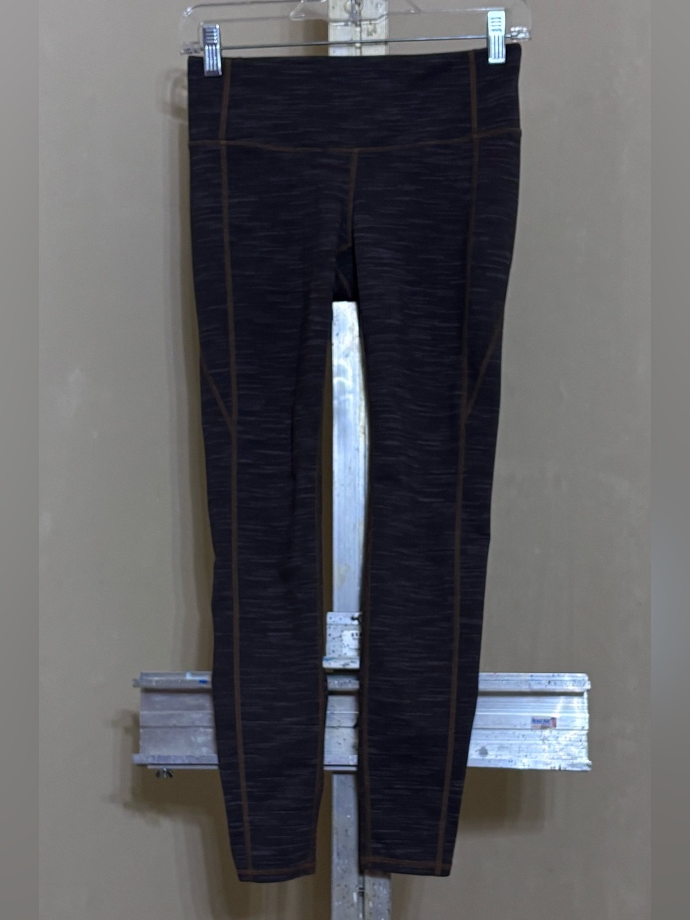 Athleta Brown Heather Leggings with Tan Stitching Sz S